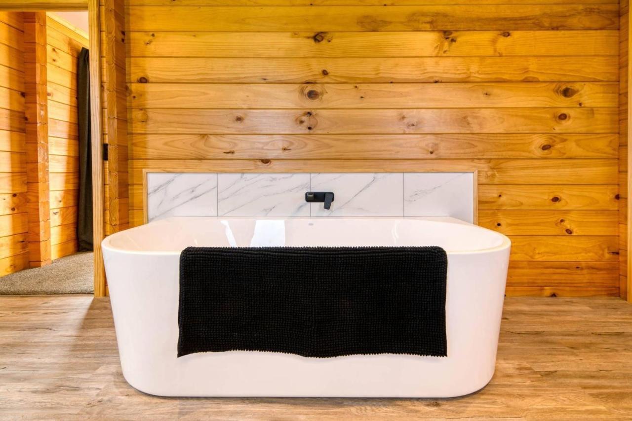 Deerbrooke Kaikoura Chalets - Chalet 2 Bagian luar foto